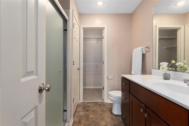 7835 W 158 Court, Overland Park, KS 66223