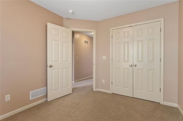7835 W 158 Court, Overland Park, KS 66223