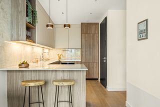21 LEFFERTS Place # 2R, New York City, NY 11238