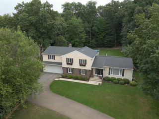 1538 Hillsboro Avenue, Grand Rapids, MI 49546