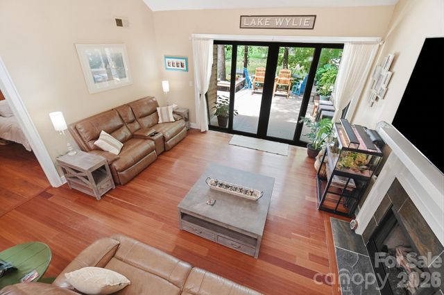 4142 Charlotte Highway C, Lake Wylie, SC 29710