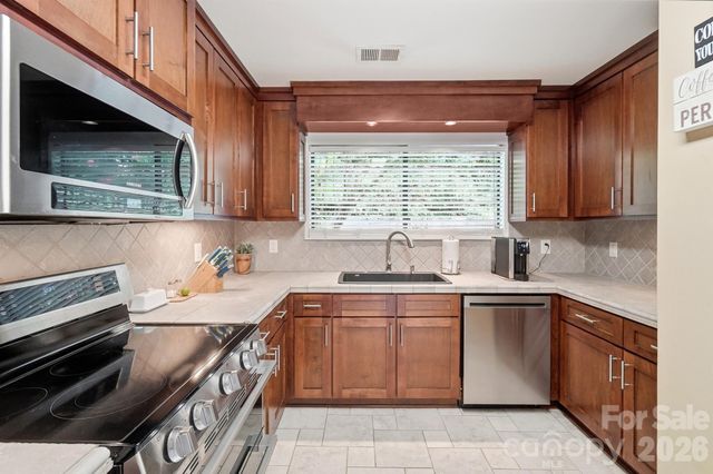 4142 Charlotte Highway C, Lake Wylie, SC 29710