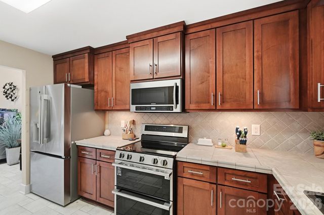 4142 Charlotte Highway C, Lake Wylie, SC 29710