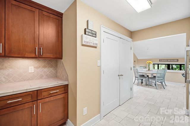 4142 Charlotte Highway C, Lake Wylie, SC 29710