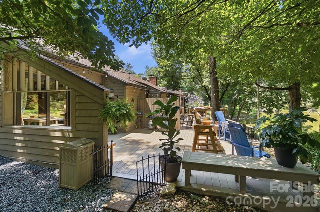 4142 Charlotte Highway C, Lake Wylie, SC 29710