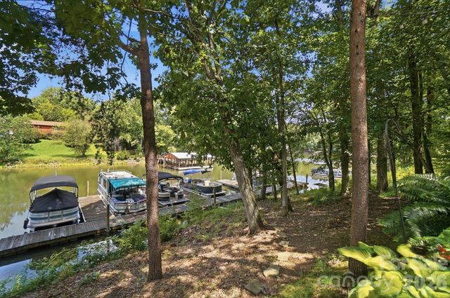 4142 Charlotte Highway C, Lake Wylie, SC 29710