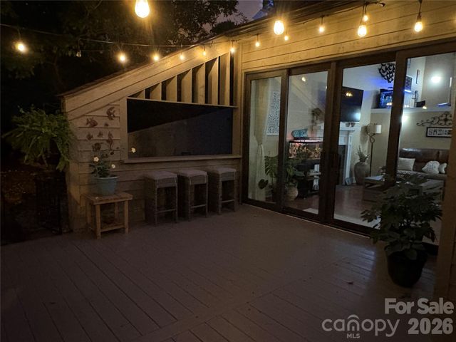4142 Charlotte Highway C, Lake Wylie, SC 29710
