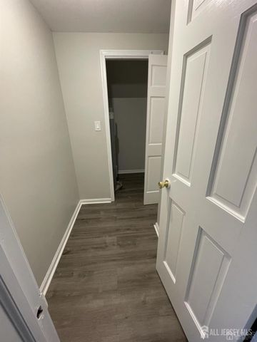 42 Ashford Drive, Plainsboro, NJ 08536