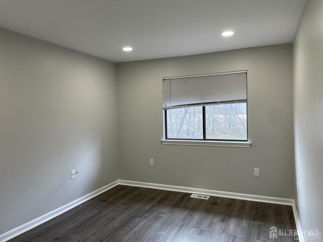 42 Ashford Drive, Plainsboro, NJ 08536