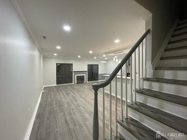 42 Ashford Drive, Plainsboro, NJ 08536