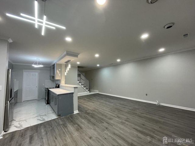 42 Ashford Drive, Plainsboro, NJ 08536