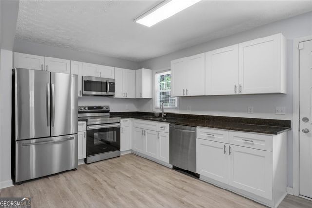 641 Amber Place SW, Marietta, GA 30060