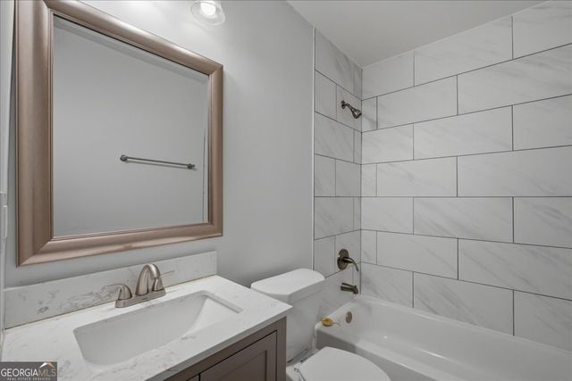 641 Amber Place SW, Marietta, GA 30060