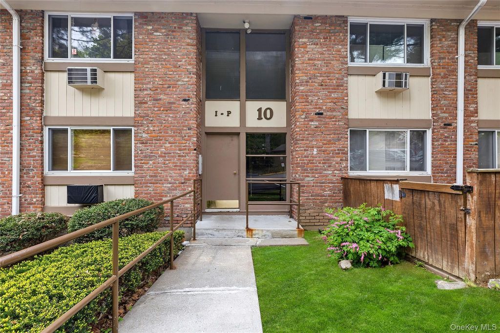 10 N James Street K, Peekskill, NY 10566