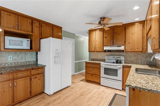 341 Westover Drive, Woodstock, GA 30188