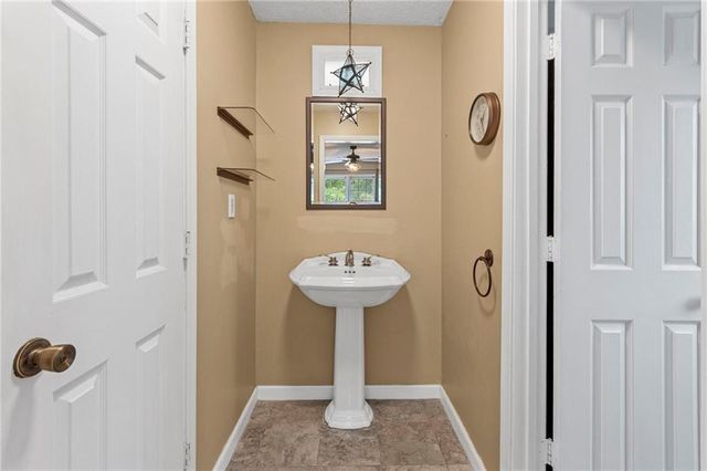 341 Westover Drive, Woodstock, GA 30188