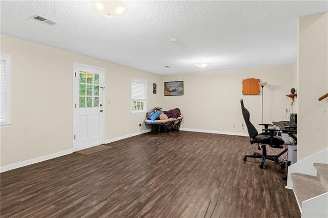 341 Westover Drive, Woodstock, GA 30188