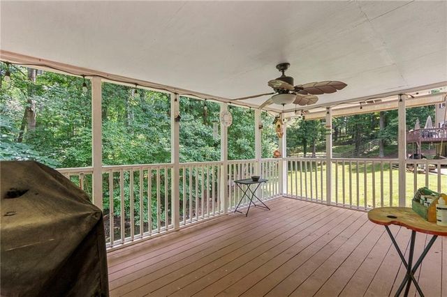 341 Westover Drive, Woodstock, GA 30188