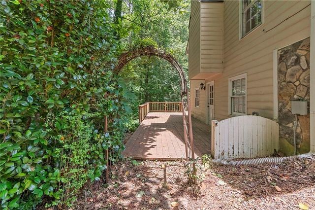 341 Westover Drive, Woodstock, GA 30188