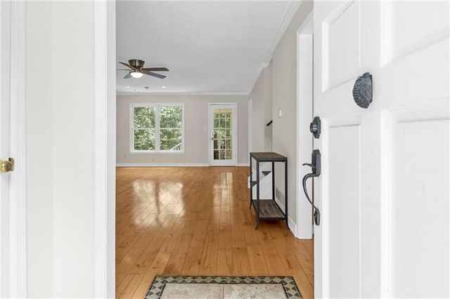 341 Westover Drive, Woodstock, GA 30188