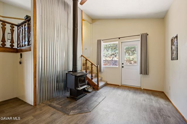18295 Alps Drive, Tehachapi, CA 93561