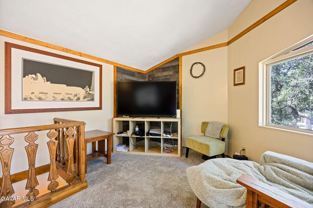 18295 Alps Drive, Tehachapi, CA 93561