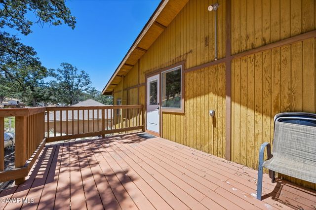 18295 Alps Drive, Tehachapi, CA 93561