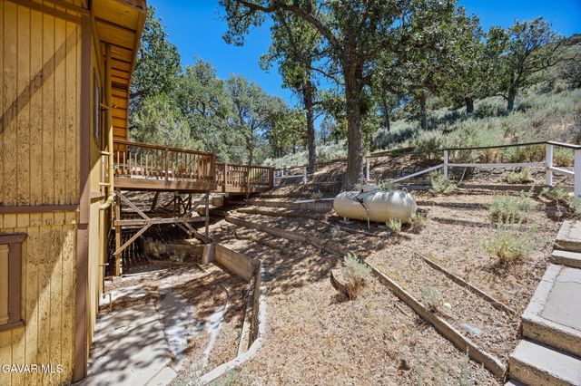 18295 Alps Drive, Tehachapi, CA 93561