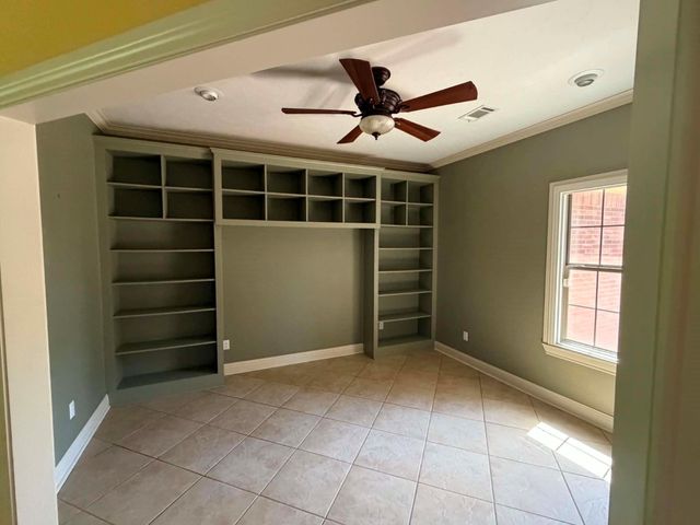 265 Fox Lane, Onalaska, TX 77360