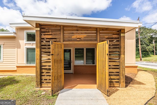 1651 Pryor Road SW, Atlanta, GA 30315