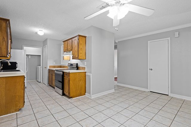 1517 Peach St, Kilgore, TX 75662
