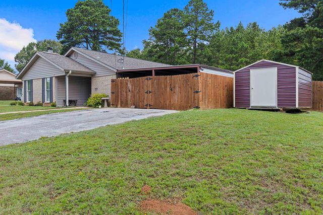 1517 Peach St, Kilgore, TX 75662