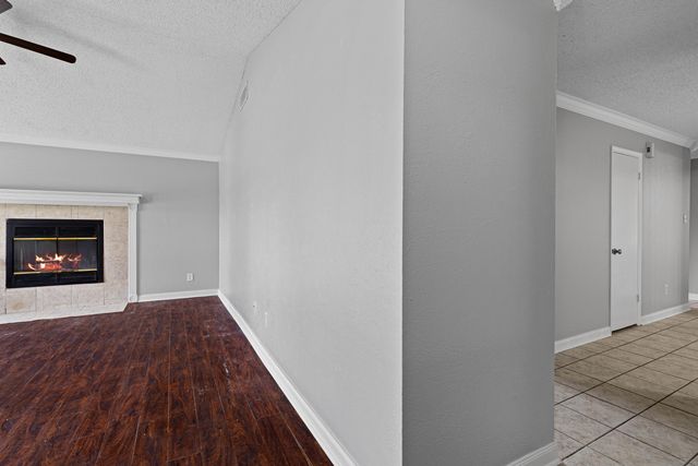 1517 Peach St, Kilgore, TX 75662