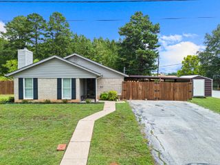 1517 Peach St, Kilgore, TX 75662