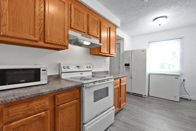 1303 Oakland Park Avenue, Columbus, OH 43224