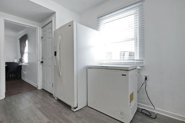 1303 Oakland Park Avenue, Columbus, OH 43224