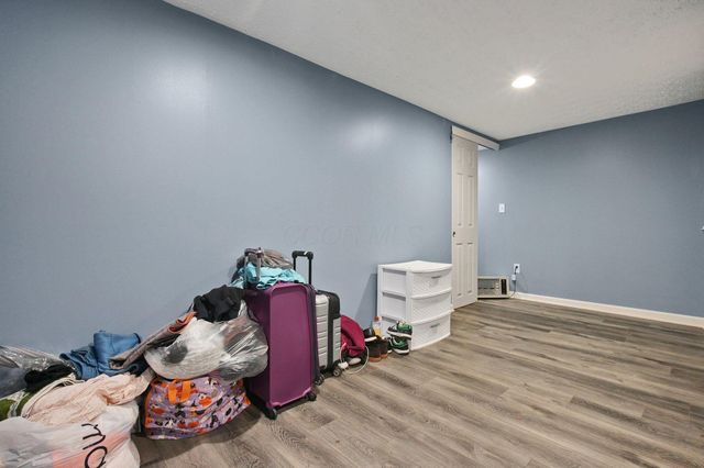 1303 Oakland Park Avenue, Columbus, OH 43224