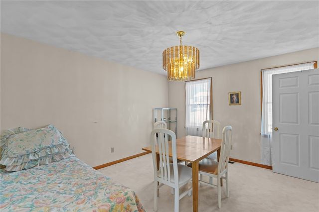 10 Arrowhead Way, Warwick, RI 02886