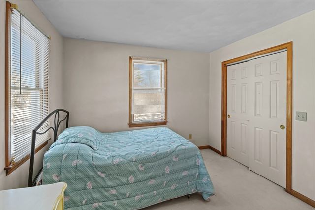 10 Arrowhead Way, Warwick, RI 02886