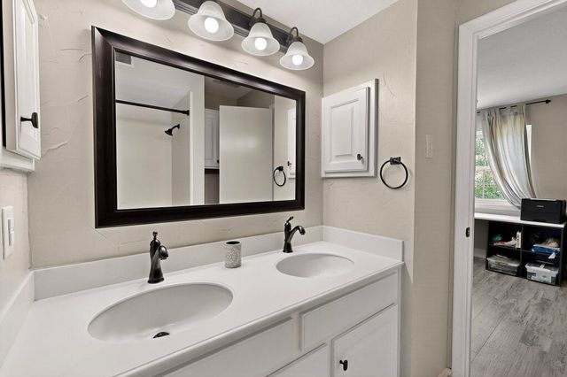 11717 Welch Road, Dallas, TX 75229