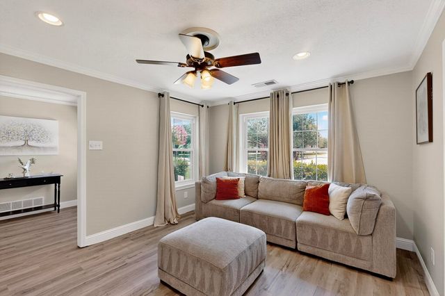 11717 Welch Road, Dallas, TX 75229