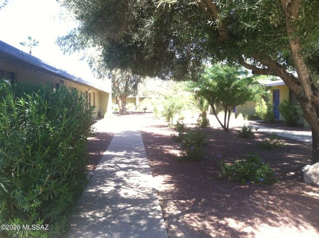 350 N Silverbell Rd Apt 94, Tucson, AZ 85745