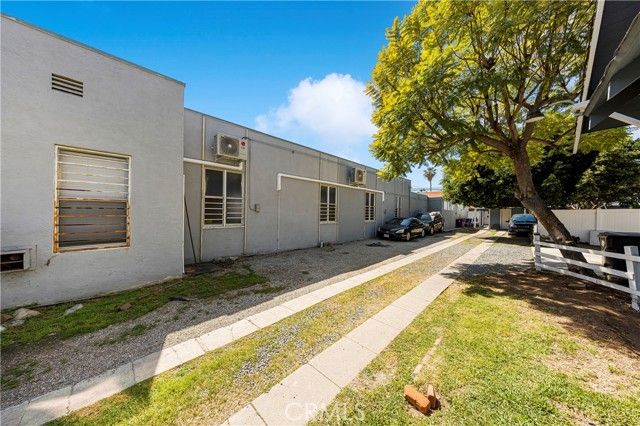 1631 Pine, Long Beach, CA 90813