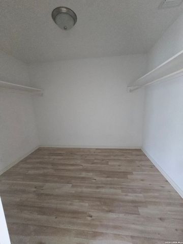 17490 Interstate 35, Atascosa, TX 78002