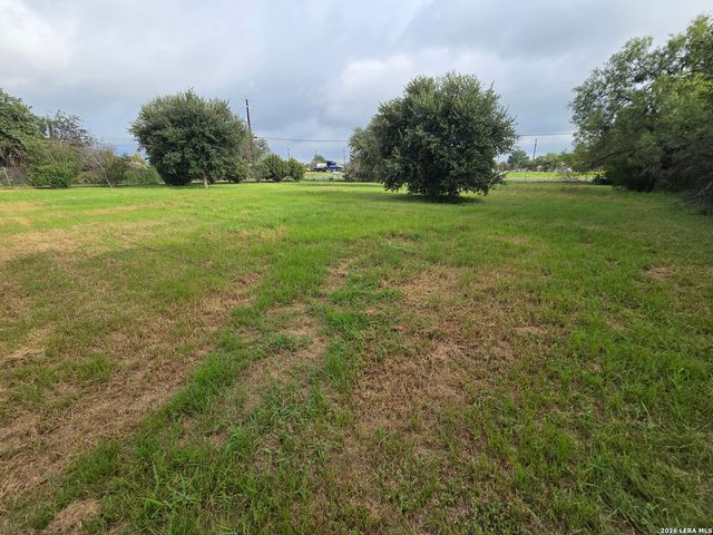17490 Interstate 35, Atascosa, TX 78002