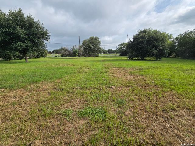 17490 Interstate 35, Atascosa, TX 78002