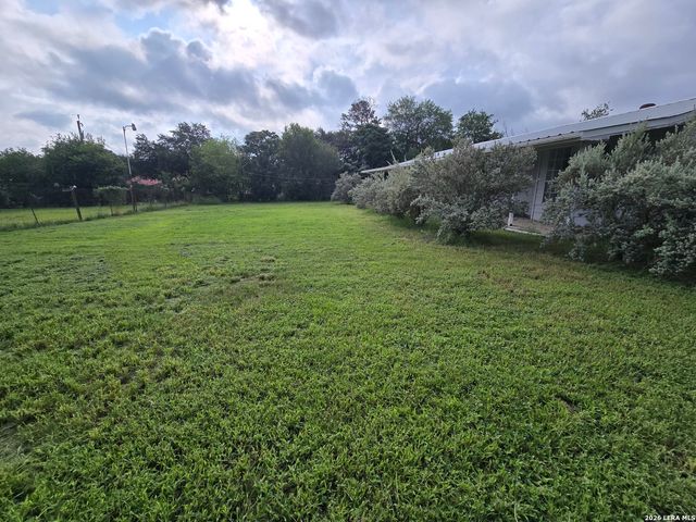 17490 Interstate 35, Atascosa, TX 78002