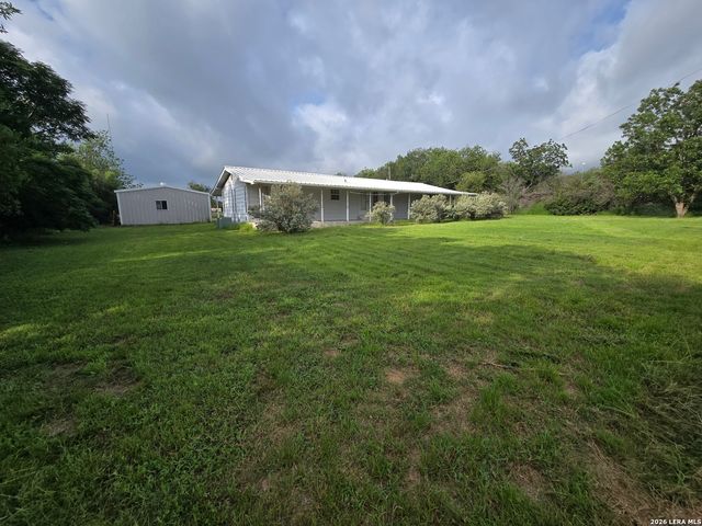17490 Interstate 35, Atascosa, TX 78002