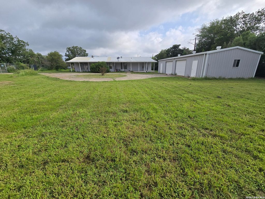 17490 Interstate 35, Atascosa, TX 78002