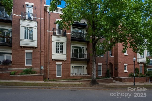 627 Garden District Drive, Charlotte, NC 28202